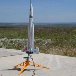 USS America -Rocket Model Shop 10b690eef50e9d3704a69a6d68ba77b4.image .700x700