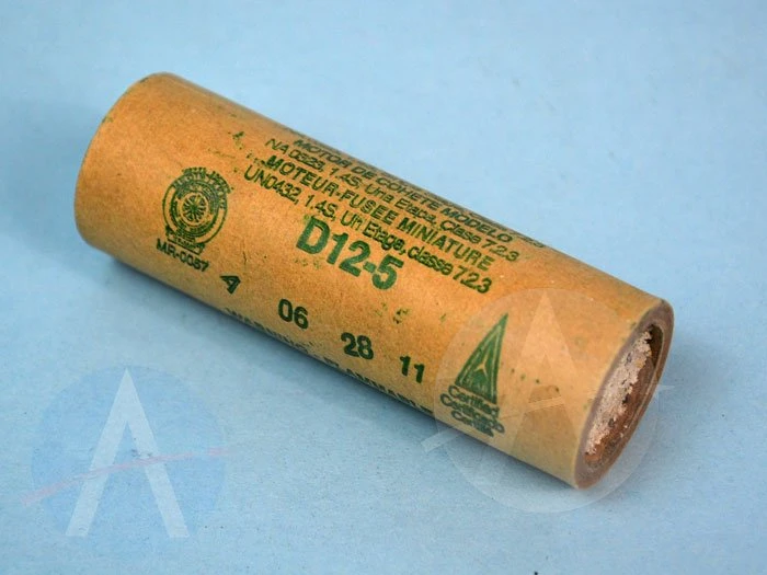 Estes Motors - D12-5 1 Estes Motors - D12-5